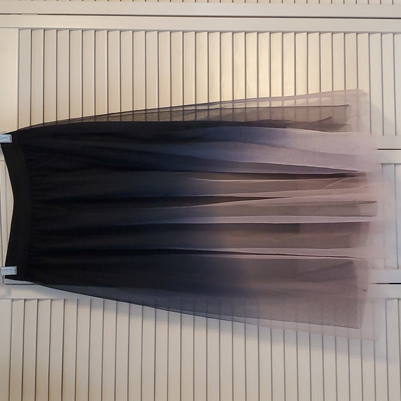 Elegant Ombre Black, Blue and Pale Pink Tulle Skirt - Picture 4 of 10